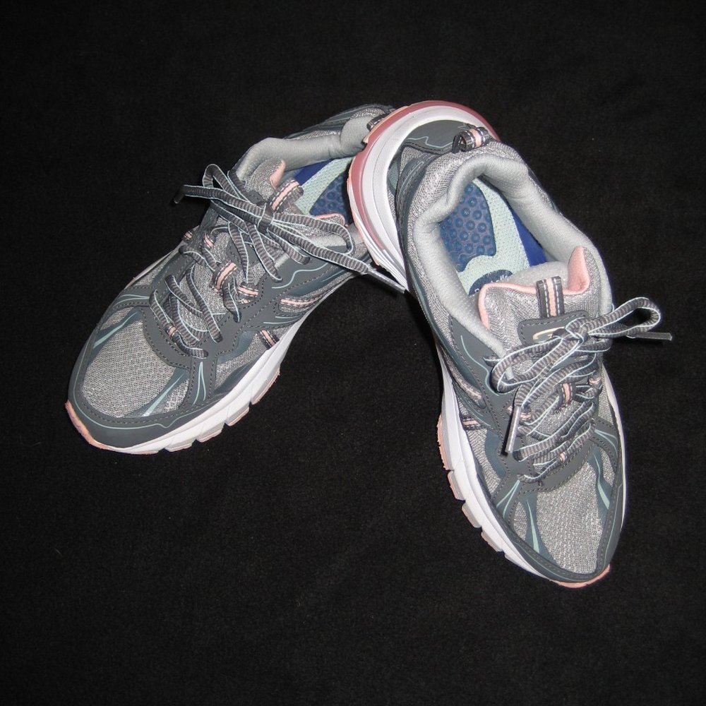 Dr Scholls PROMOTE Athletic Sneakers Walking Shoes Gray w/Pink trim; Size 7M EUC